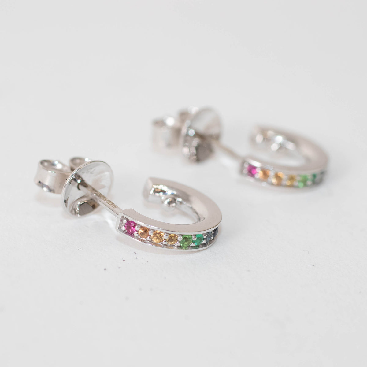 Theo Fennell 18ct White Gold Multi Sapphire Huggie Earrings