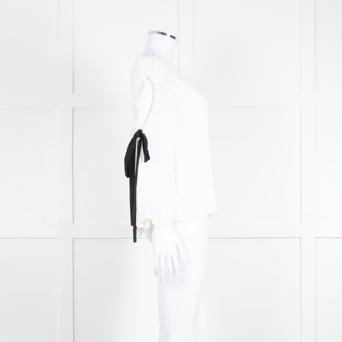 Club Monaco Cream Black Ribbon Tie On Sleeves Silk Blend Top