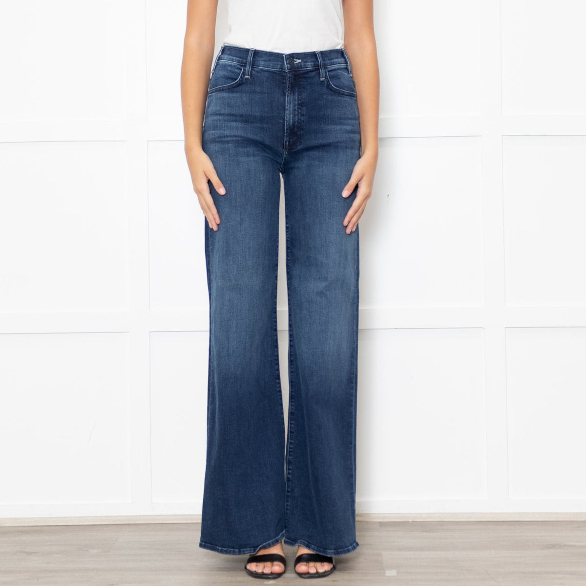 Mother The Hustler Roller Sneak Dark Denim Jean