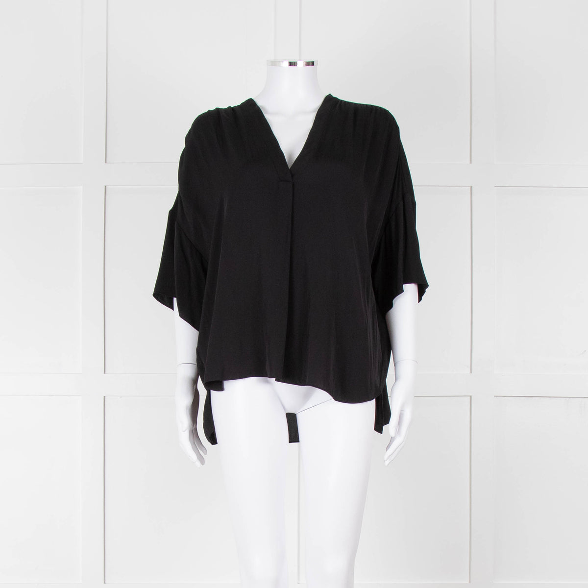 Vince Black Silk Short Sleeve Blouse