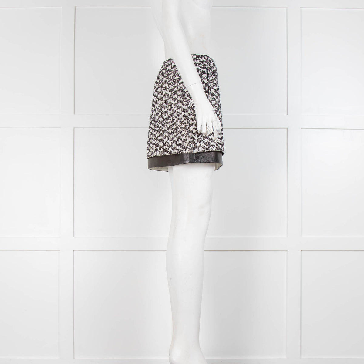 Diane von Furstenberg Black White Tweed Leather Hem Mini Skirt