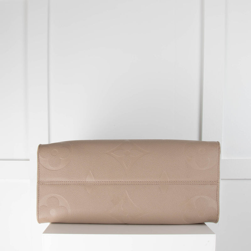 Louis Vuitton Onthego MM Tote in Dune