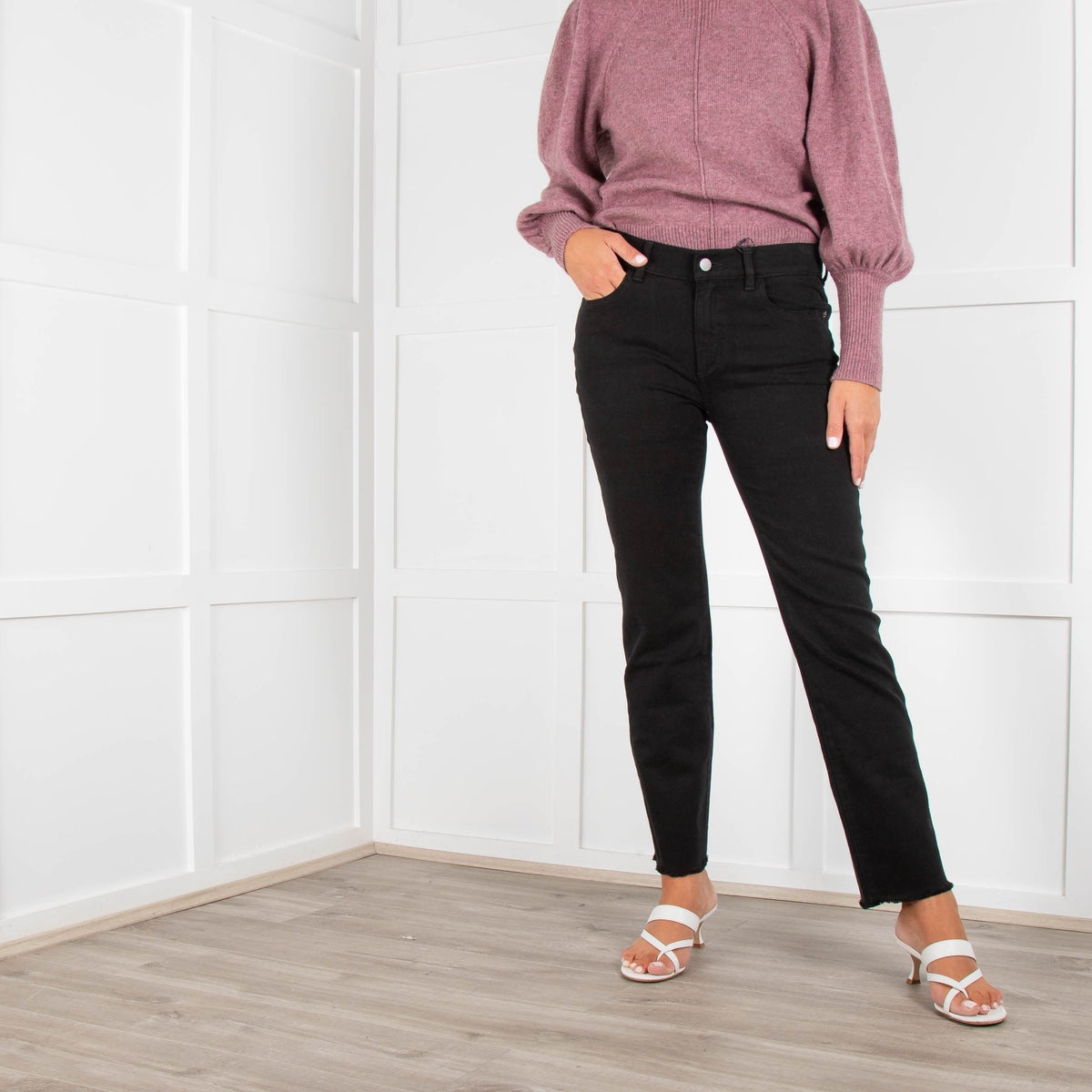 DL 1961 Mara Straight Mid Rise Instasculpt Ankle Jean in Black