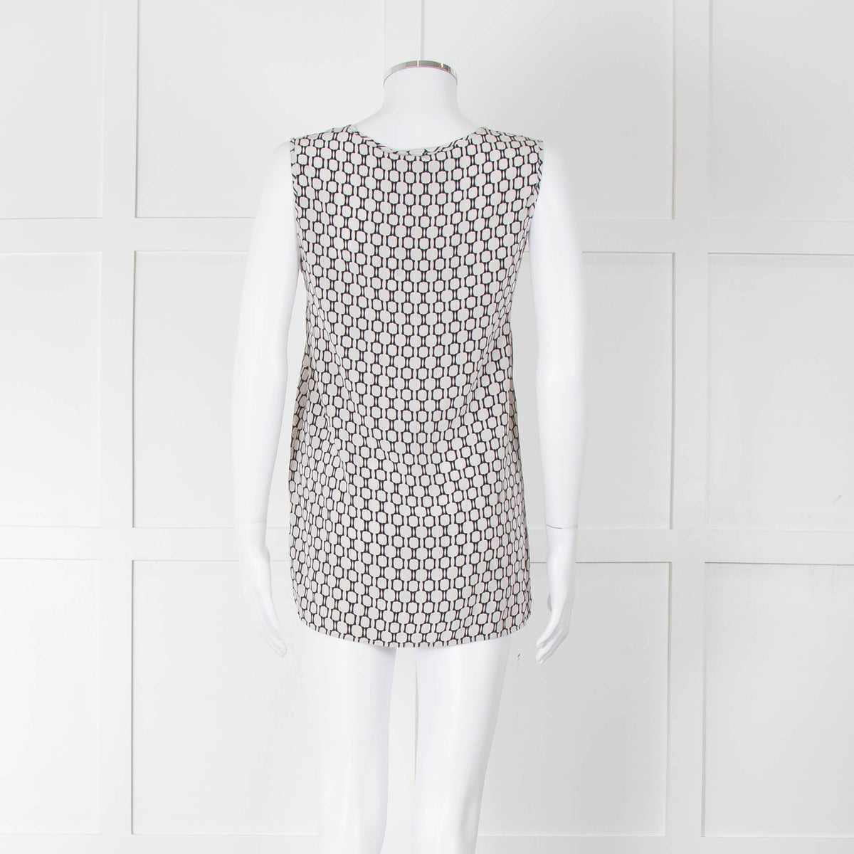 Weekend Max Mara Off White Black Geometric Print Sleeveless Top