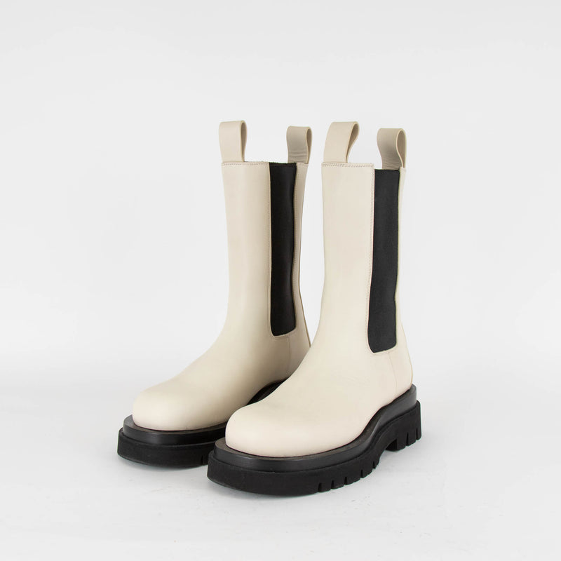 Bottega Veneta Cream Chelsea Lug Boot