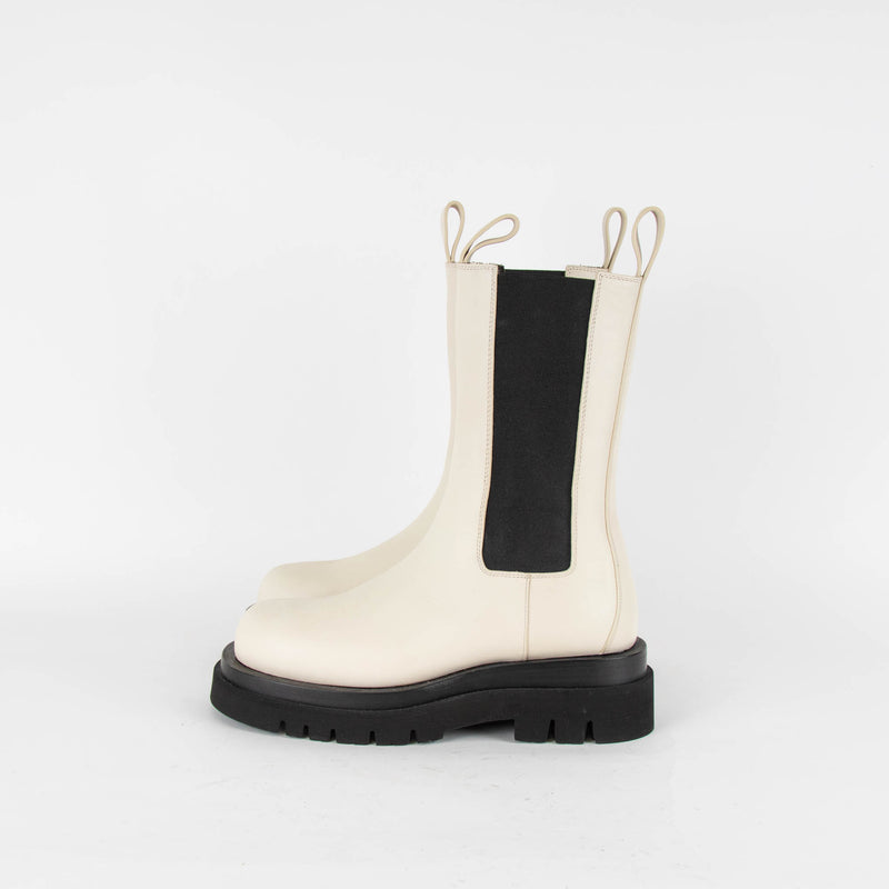Bottega Veneta Cream Chelsea Lug Boot