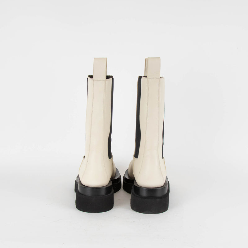 Bottega Veneta Cream Chelsea Lug Boot