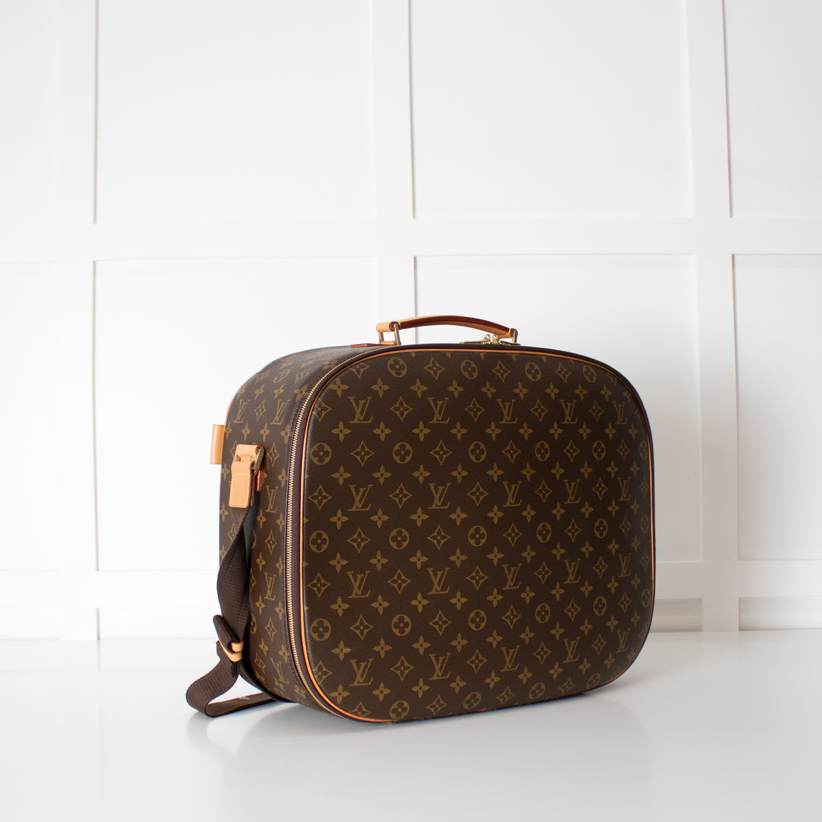 Louis Vuitton Brown Monogram Pack All Travel Bag With Strap