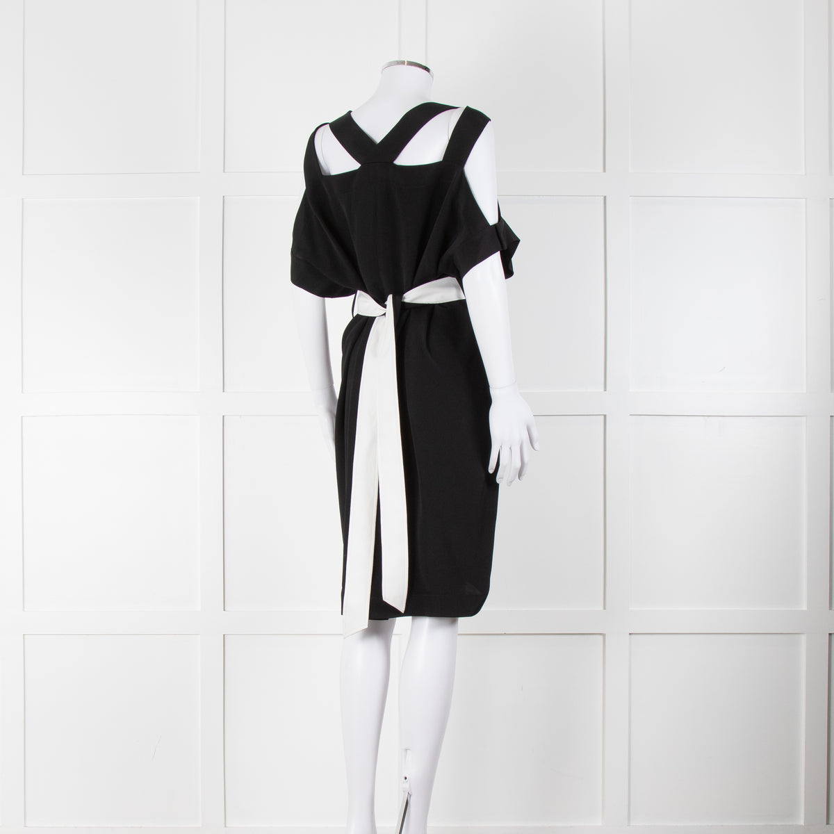 Roland Mouret Black White Silk Belted Sleeveless Dress