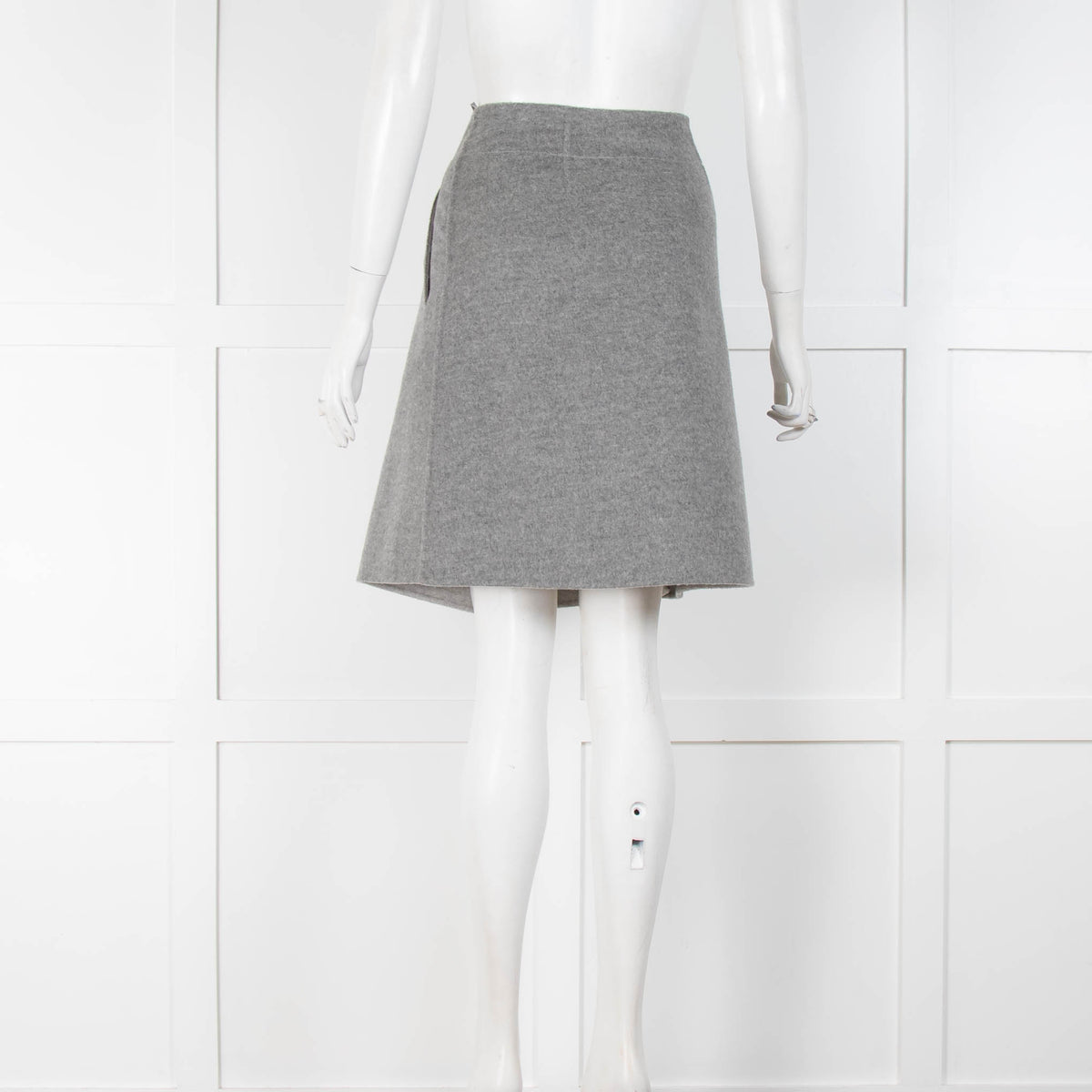 Loro Piana Grey Cashmere Skirt with Leather Closure