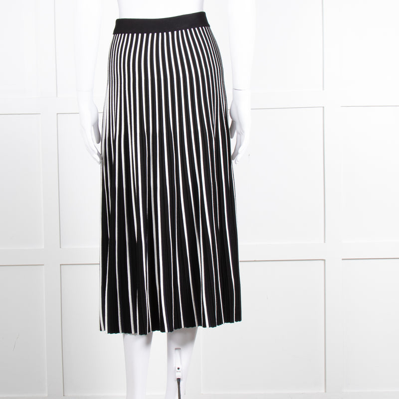 Weekend Max Mara Black and White Pleated Knit Skirt