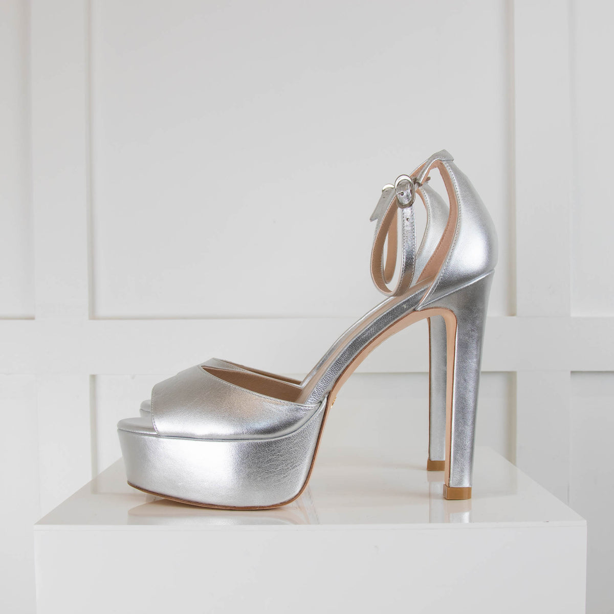 Stuart Weitzman Silver Leather Platform Heels