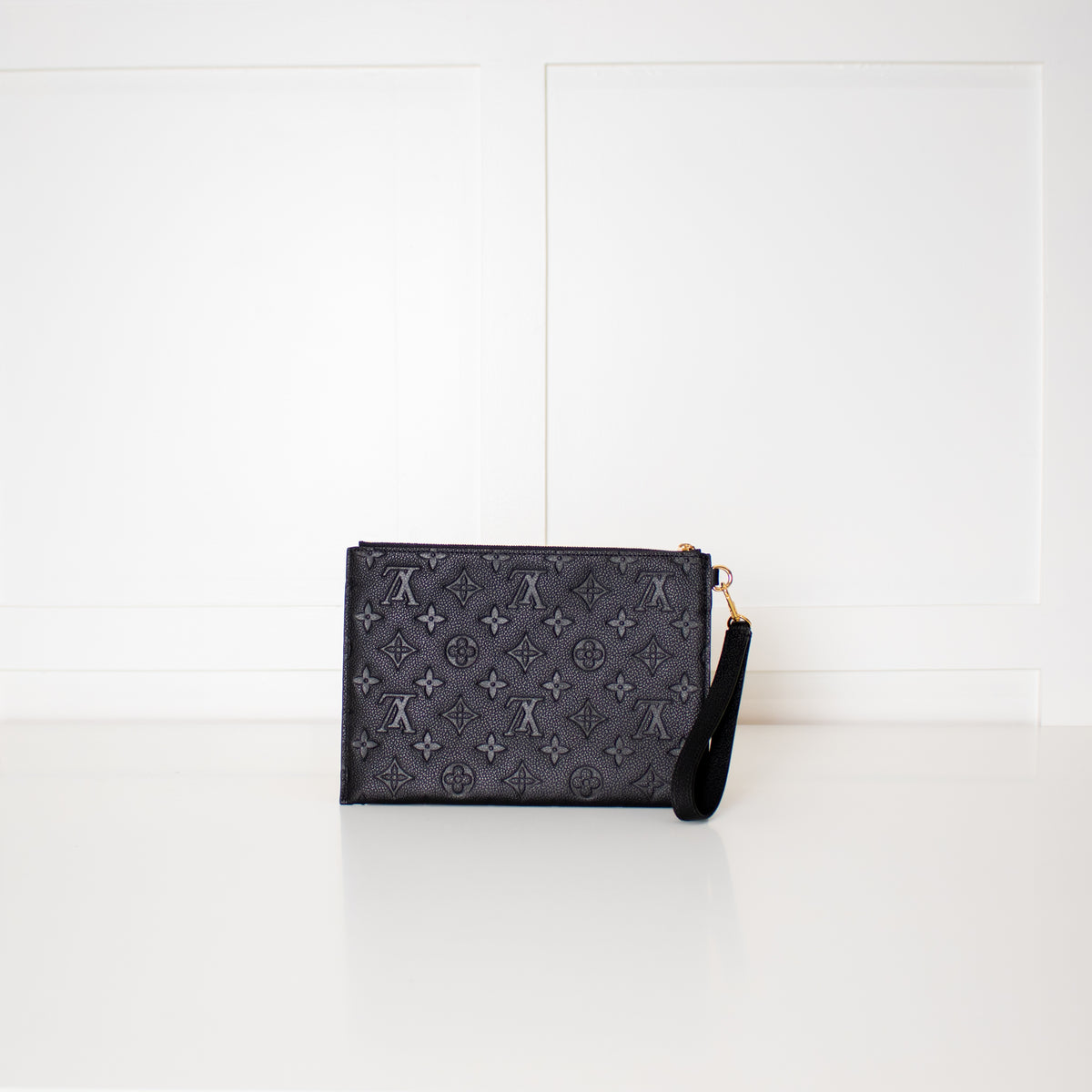 Louis Vuitton Black Melanie MM Pochette