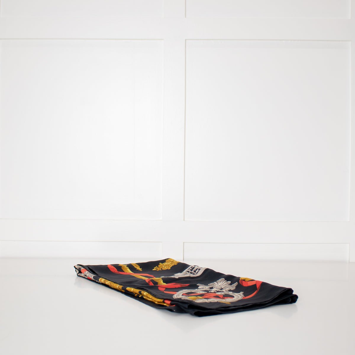Hermes Navy Gold Ferronnerie Vintage Scarf