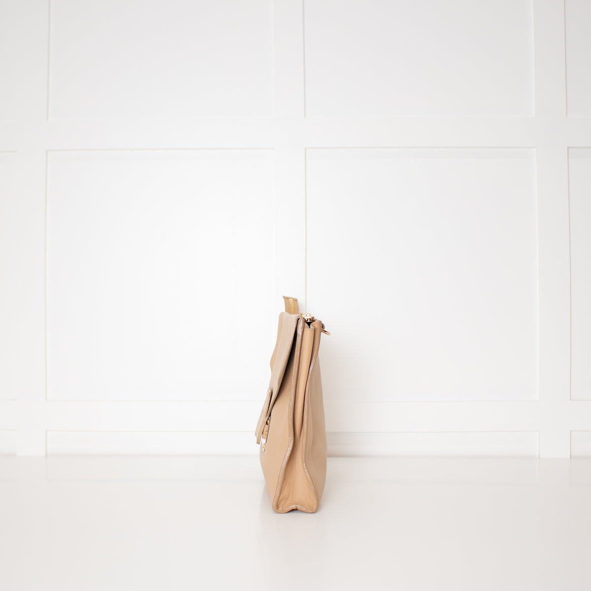 Sophie Hulme Tan Envelope Leather Hand Bag