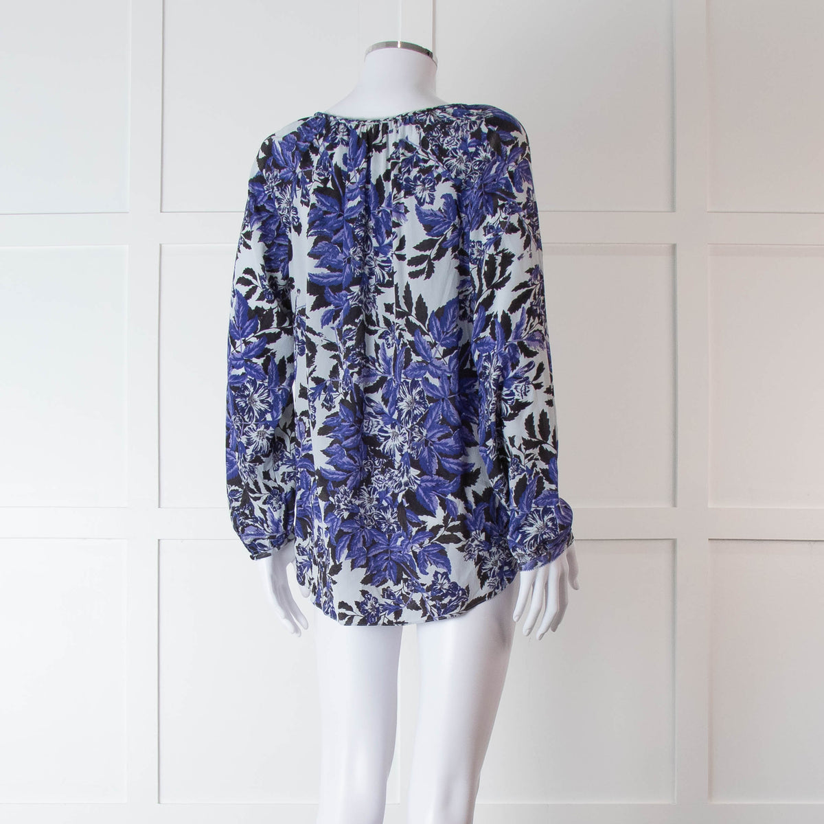 Rebecca Taylor Light Grey Blue Black Floral Print Silk Top