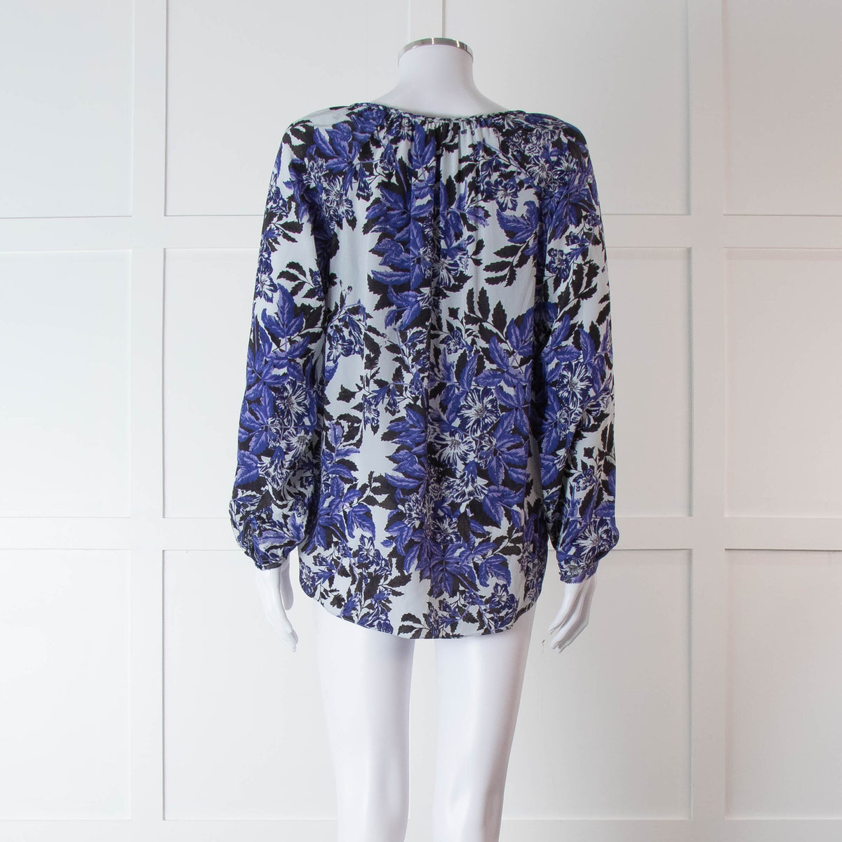 Rebecca Taylor Light Grey Blue Black Floral Print Silk Top