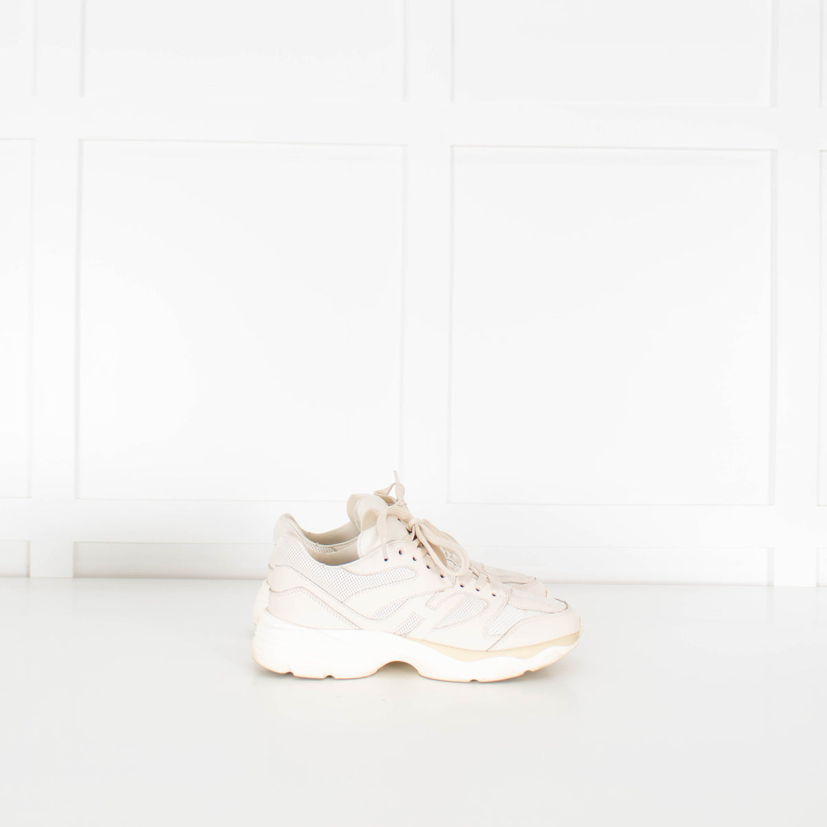 Hogan Beige H665 Leather Trainers