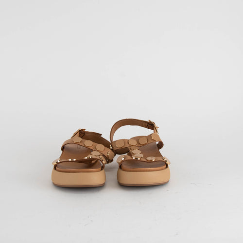 Inuovo Tan Sandal With Gold Disc