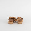 Inuovo Tan Sandal With Gold Disc