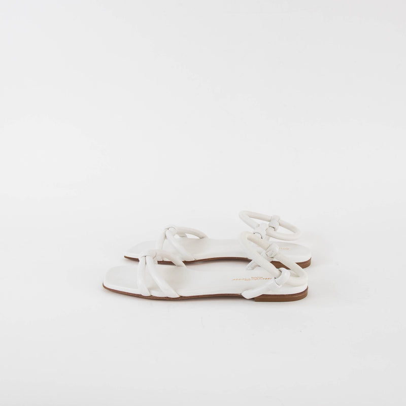 Gianvito Rossi White Leather Knot Flat Sandals
