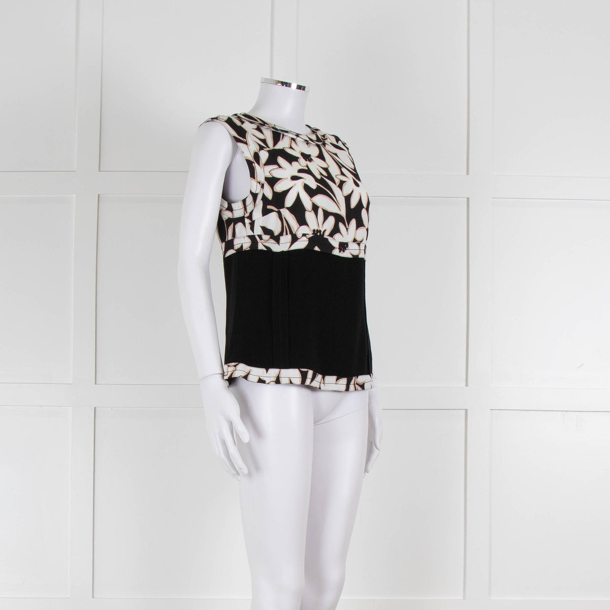 Strenesse Black, White and Beige Flower Print Sleeveless Top
