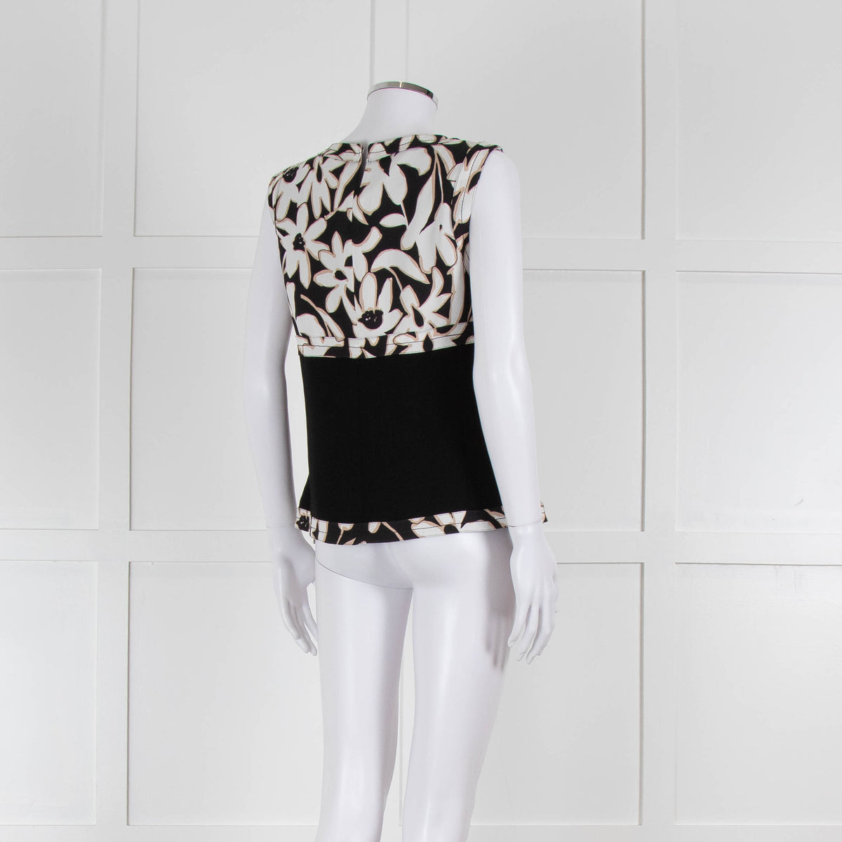 Strenesse Black, White and Beige Flower Print Sleeveless Top