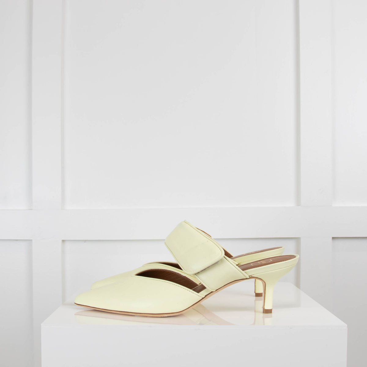 Malone Souliers Pale Yellow Pointy Mules