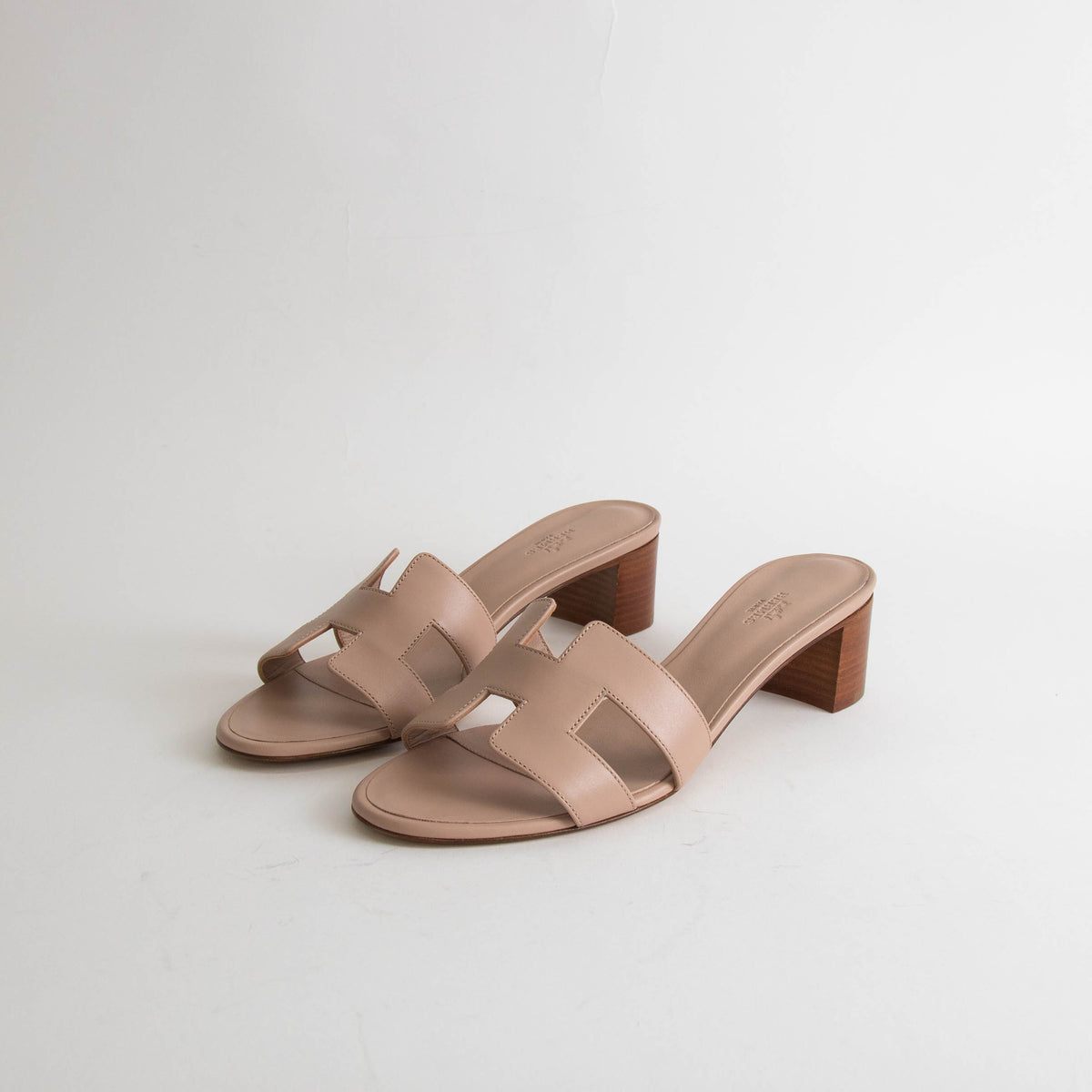 Hermes Oasis Beige Nude Block Heel Sandals