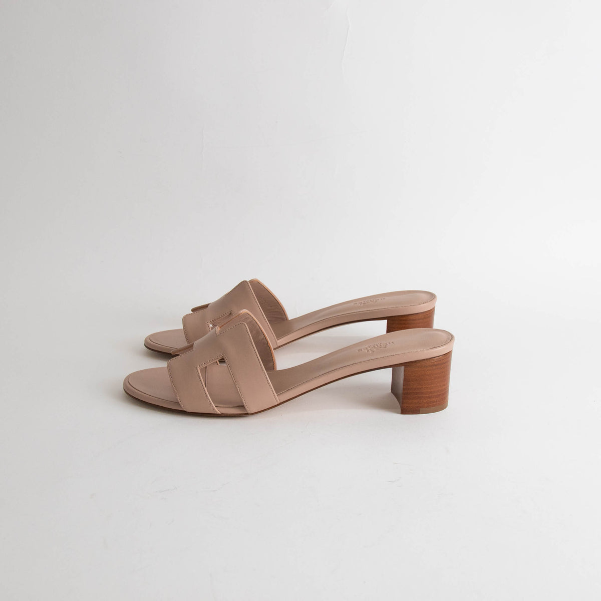 Hermes Oasis Beige Nude Block Heel Sandals