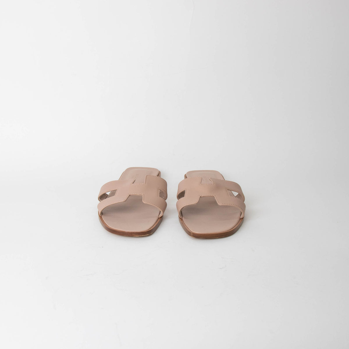Hermes Nude Beige Oran Sandals