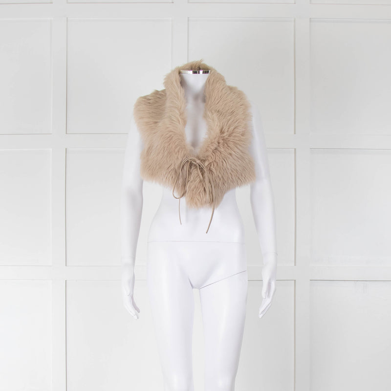 Gushlow & Cole Cream Shearling Collar with Leather Tie