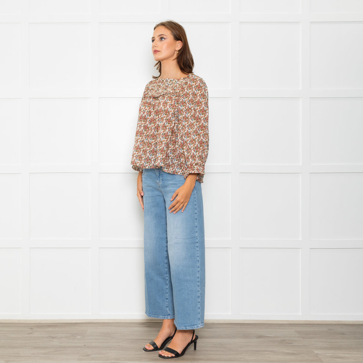 Doen Cream Floral Agotha Top