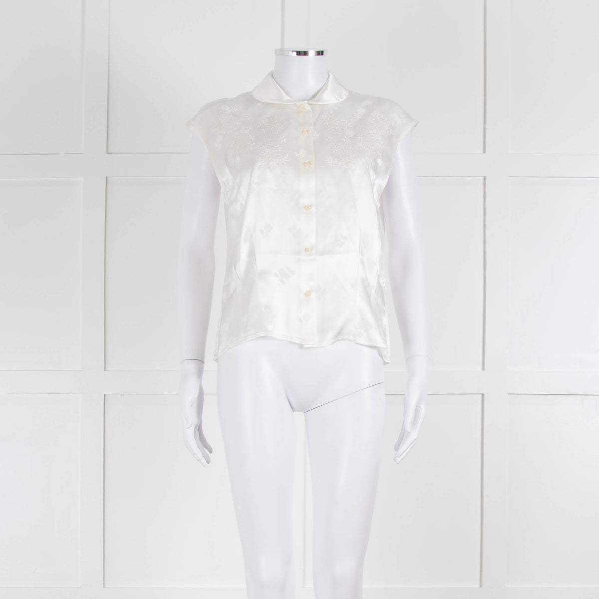 Loretta Caponi Cream Satin Embroidered Sleeveless Blouse