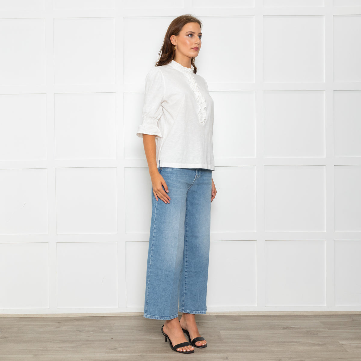 Wyse Cream Cotton Frill Trim Short Sleeve Top