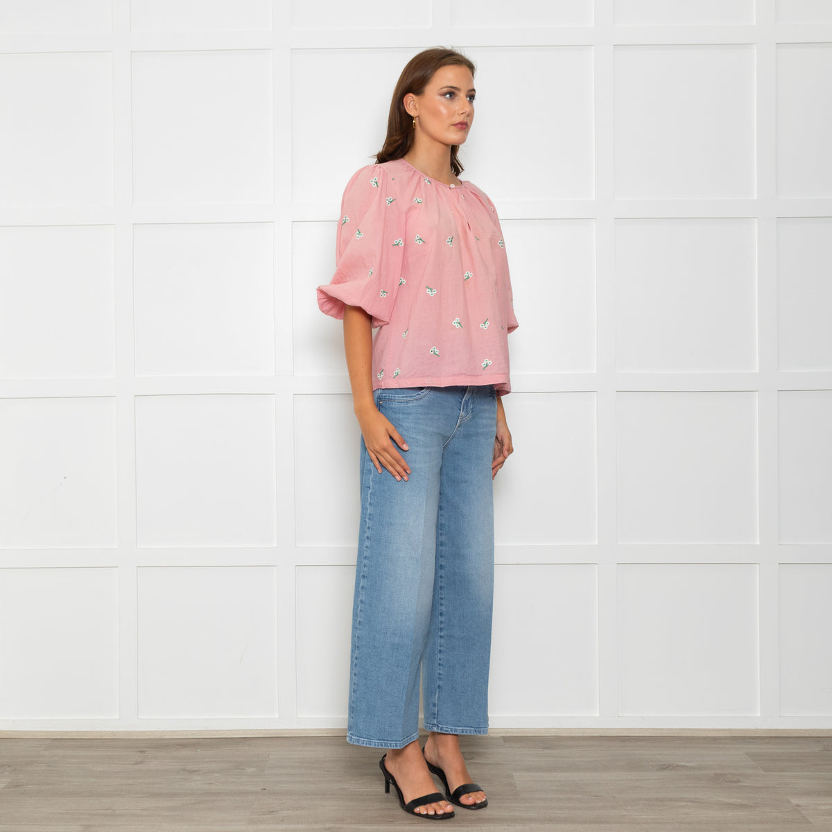 Wyse Pale Pink Floral Embroidered Cotton Blouse