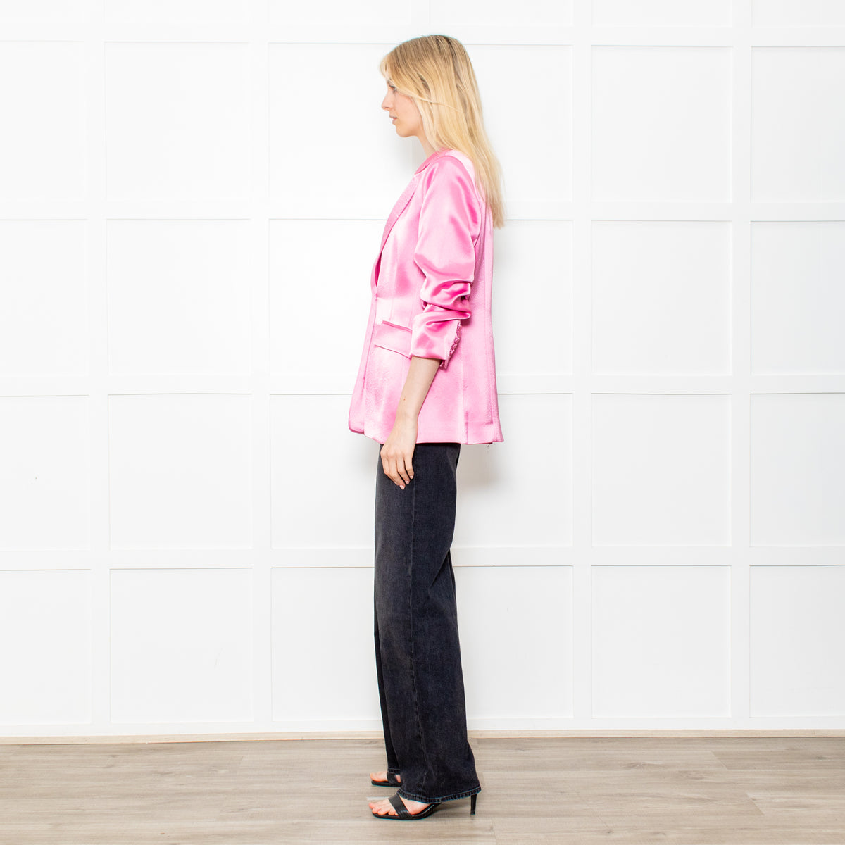 Cinq a Sept Pink Silk Feel Blazer With Ruch Sleeves