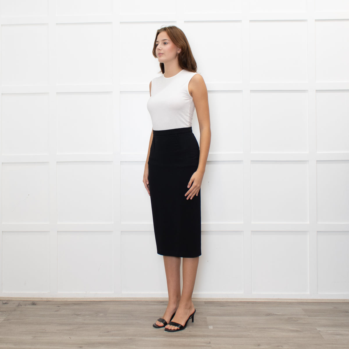 Roland Mouret Black Mid Penci Skirt With Back Gold Zip