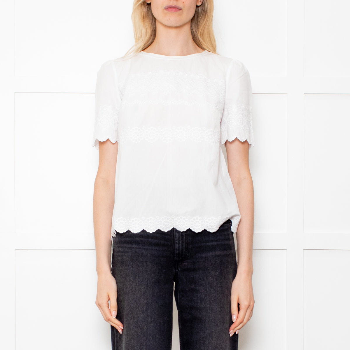 Weekend Max Mara White Top With Embroidered Front & Short Sleeves