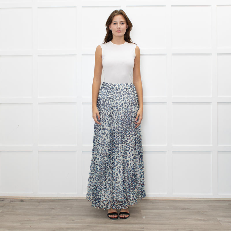P.A.R.O.S.H. White Blue Leopard Print Pleated Maxi Skirt