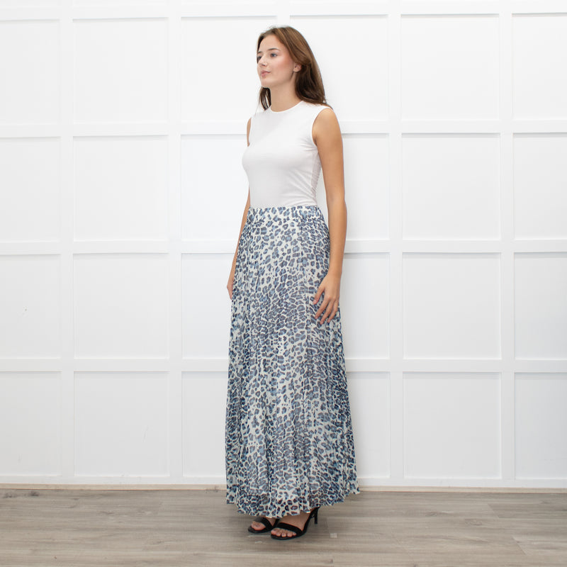 P.A.R.O.S.H. White Blue Leopard Print Pleated Maxi Skirt