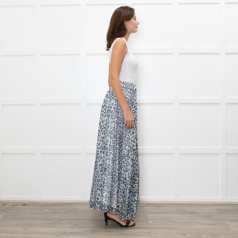 P.A.R.O.S.H. White Blue Leopard Print Pleated Maxi Skirt
