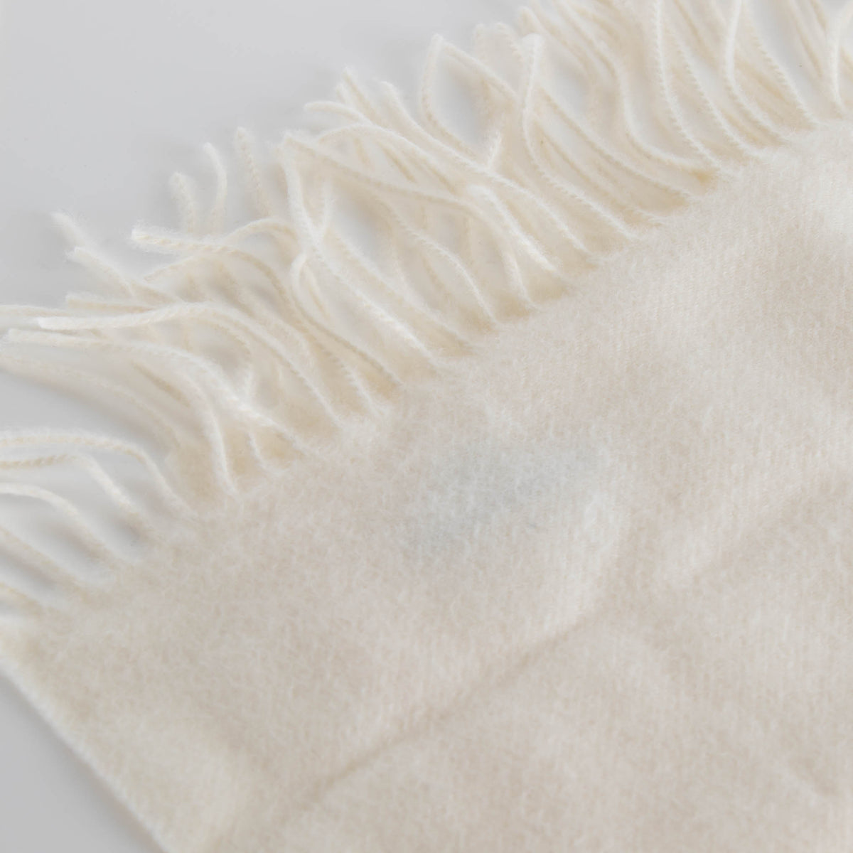 Aspinal of London Cream Cashmere Fringed Scarf