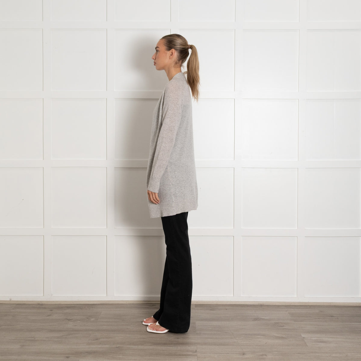 360 Cashmere Grey Cardigan with Pockets - Image 4