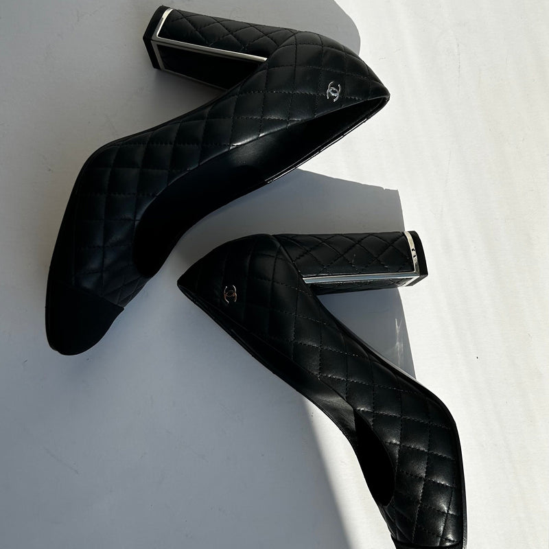 Chanel Black Quilted Heeled Pumps Phoenix Style