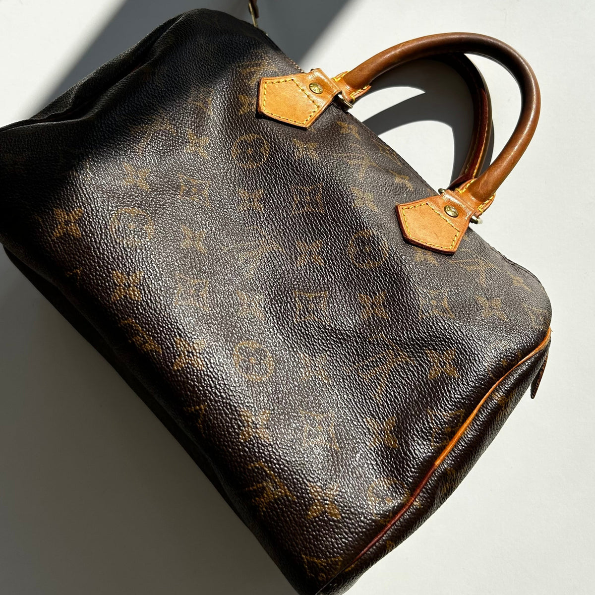 Louis Vuitton Monogram Speedy 25