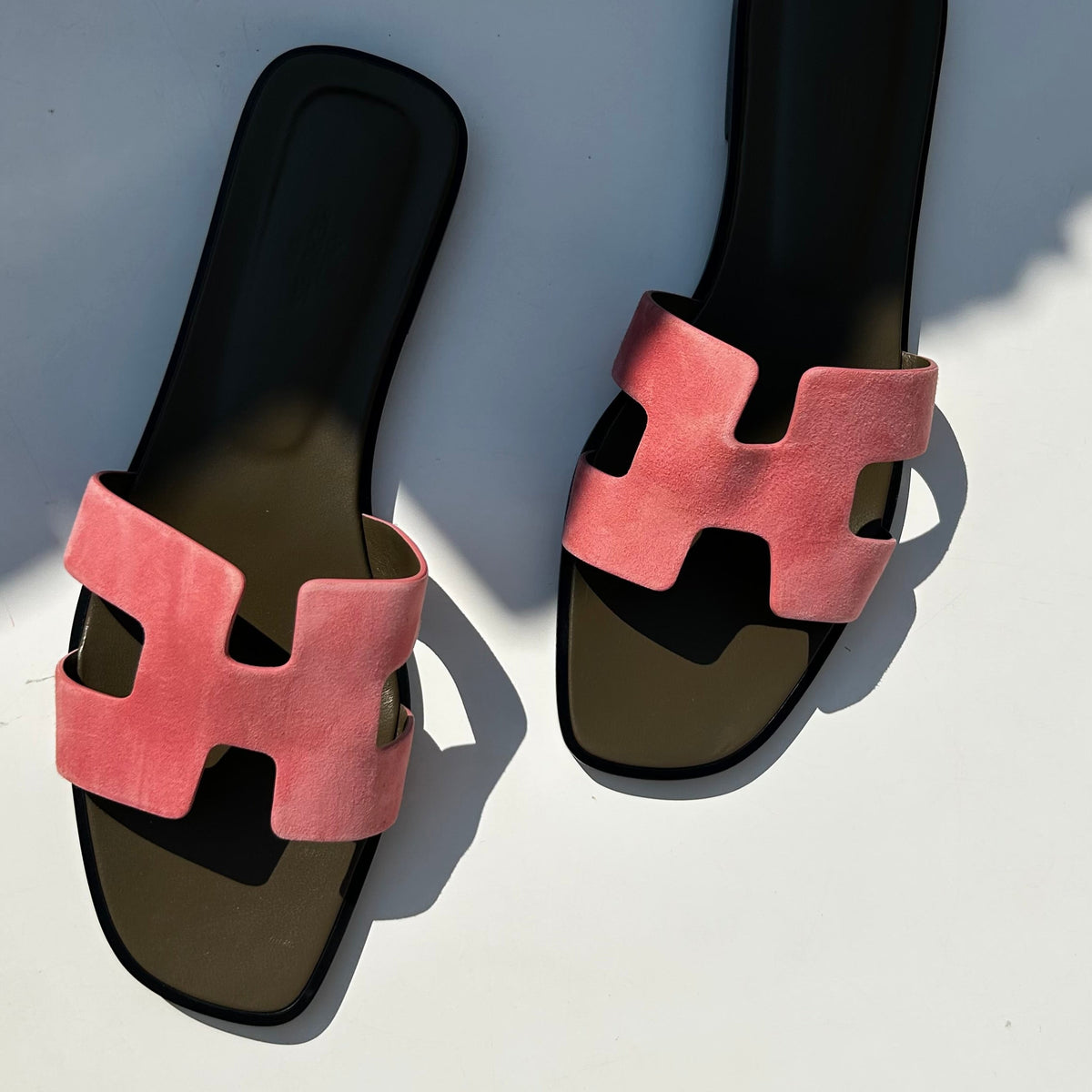 Hermes Rose Suede Oran Sandals