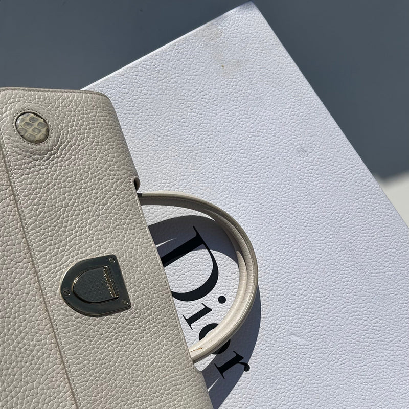 Christian Dior White Pebbled Leather Diorever Bag