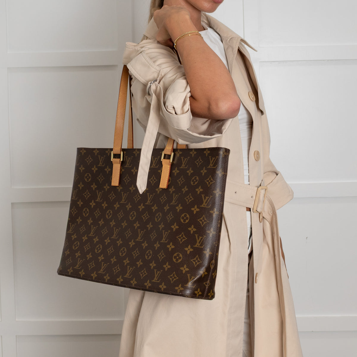 Louis Vuitton Monogram Vintage Luco Tote Bag