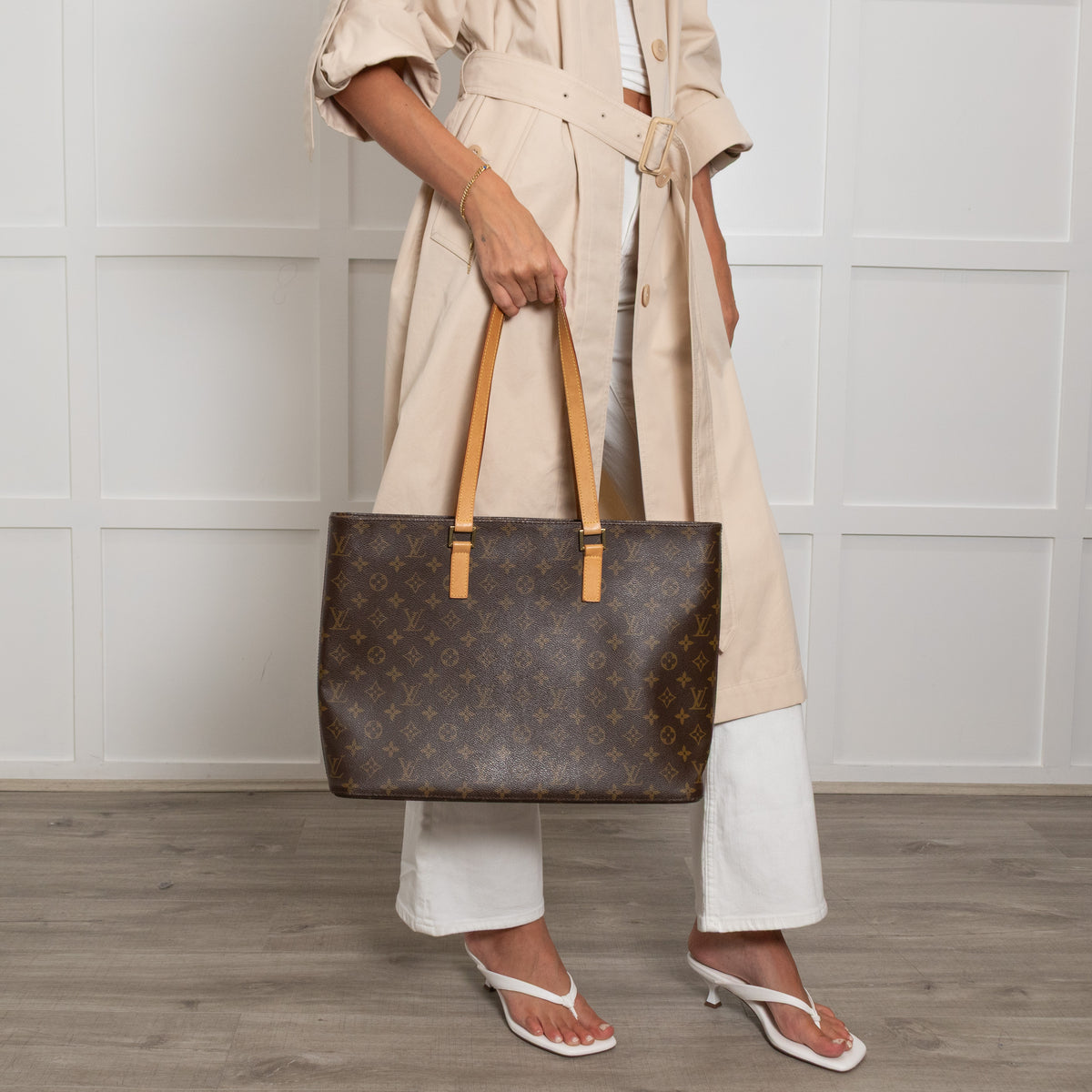 Louis Vuitton Monogram Vintage Luco Tote Bag